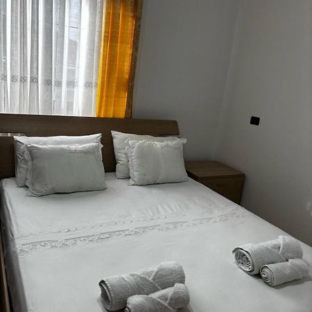 Guest House Adi Hoxha Berat Kültér fotó