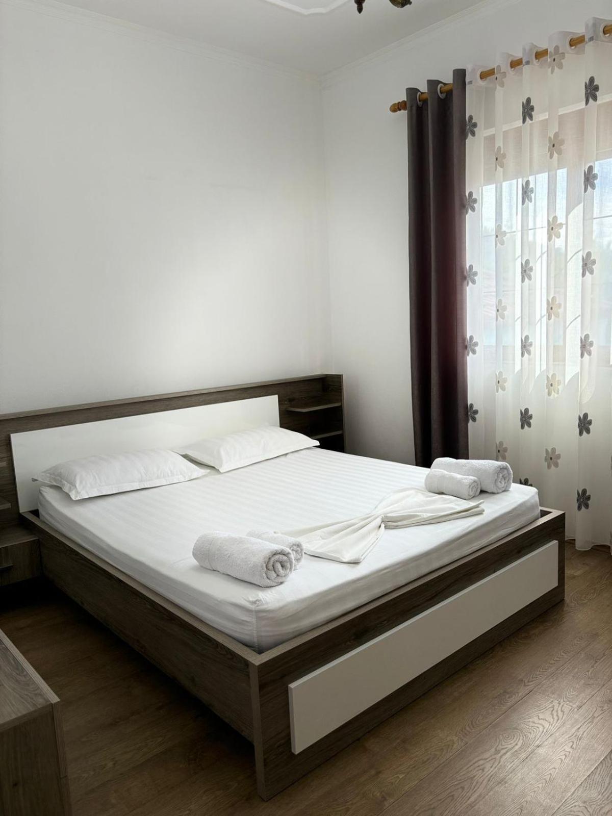 Guest House Adi Hoxha Berat Kültér fotó