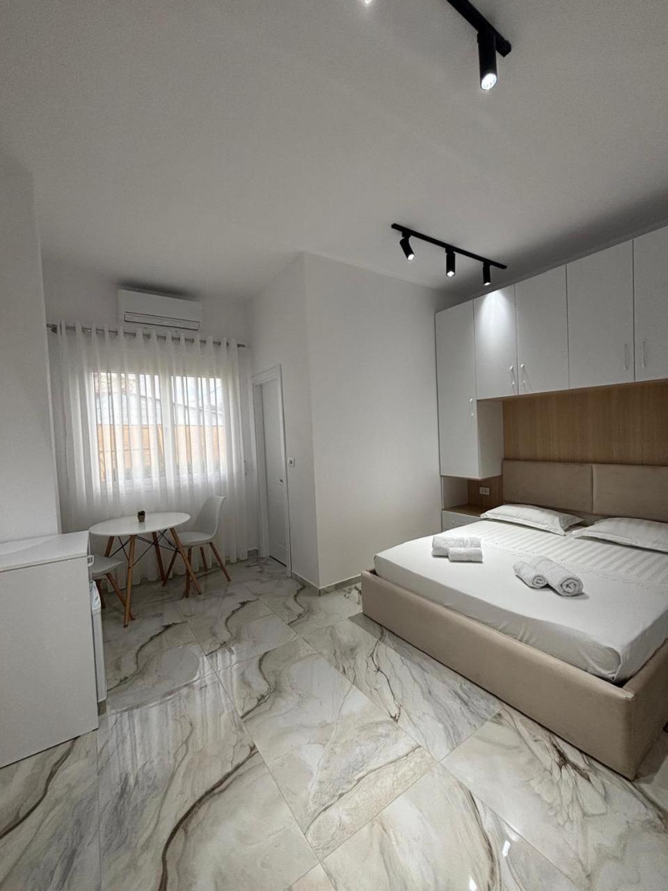 Guest House Adi Hoxha Berat Kültér fotó
